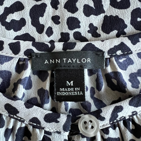 Ann Taylor Animal Print Blouse (Sz M) - Picture 3 of 3
